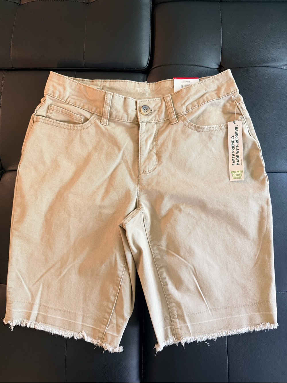 Time and Tru tan & cream cotton, polyester & spandex shorts size 4